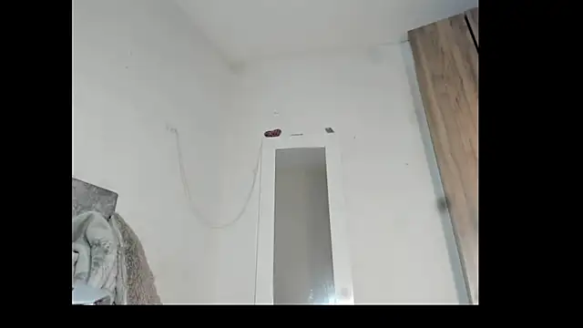 Snapshot of bad_girl_xxx chatting on 12-05-25, 10:02 bad girl xxx online show from 12-05-25, 10:02