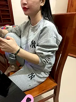 Snapshot of Phale2x chatting on 10-25-25, 12:13 Phale2x online show from 10-25-25, 12:13