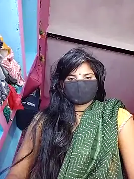 Snapshot of Manju_cuty chatting on 10-22-25, 11:15 Manju cuty online show from 10-22-25, 11:15