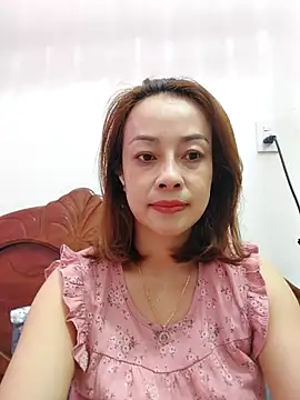 Snapshot of Baby-bigboobs20 chatting on 10-24-25, 11:12 Baby-bigboobs20 online show from 10-24-25, 11:12