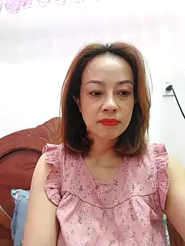 Snapshot of Baby-bigboobs20 chatting on 11-05-25, 10:32 Baby-bigboobs20 online show from 11-05-25, 10:32