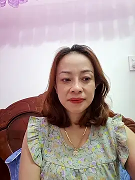 Snapshot of Baby-bigboobs20 chatting on 12-13-25, 08:47 Baby-bigboobs20 online show from 12-13-25, 08:47