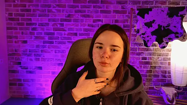 May Bloom online show from 02-17-26, 06:21