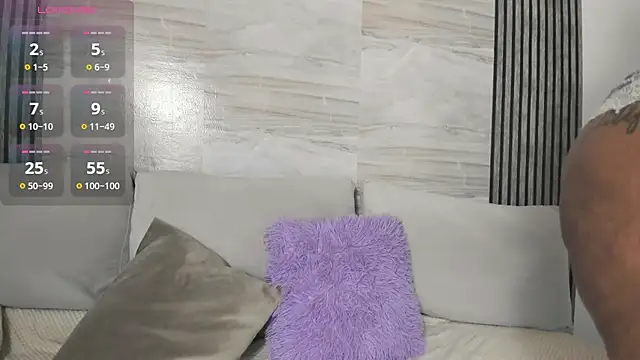 Snapshot of gigi_mane chatting on 11-29-25, 08:45 gigi mane online show from 11-29-25, 08:45