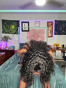 Snapshot of DaisyMynx chatting on 11-20-25, 03:39 DaisyMynx online show from 11-20-25, 03:39