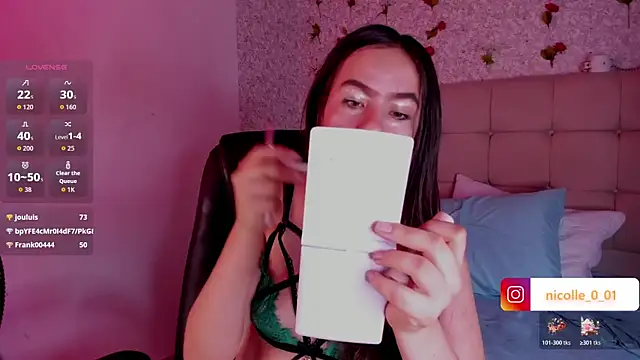 amelia ferrerx online show from 11-19-25, 08:09