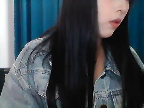 zxcvbnmqwas213 online show from 10-19-25, 03:01