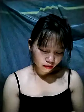 Snapshot of linh-miu99 chatting on 10-25-25, 02:56 linh-miu99 online show from 10-25-25, 02:56