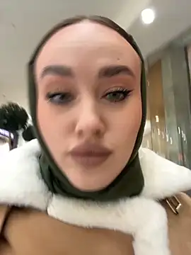 KiraSunshine online show from 11-04-25, 03:49