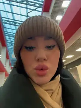 KiraSunshine online show from 11-26-25, 04:13