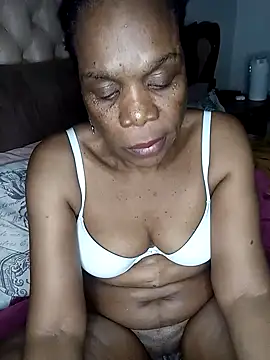 Hotcougar online show from 10-30-25, 08:31