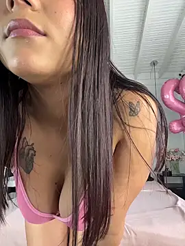 Snapshot of CherrySmirkXXX chatting on 11-12-25, 01:11 CherrySmirkXXX online show from 11-12-25, 01:11