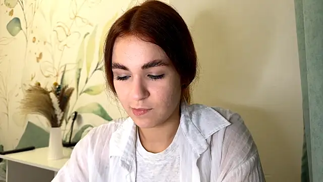 Snapshot of LunaAfrodita chatting on 10-26-25, 06:25 LunaAfrodita online show from 10-26-25, 06:25