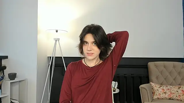 Snapshot of ShandaHenein chatting on 10-19-25, 06:58 ShandaHenein online show from 10-19-25, 06:58