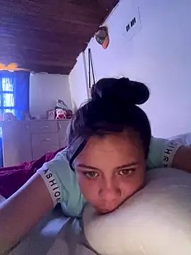 Dul-ci08 online show from 10-22-25, 03:01