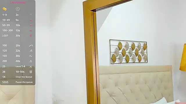 Snapshot of lucia_lorenz chatting on 12-14-25, 11:26 lucia lorenz online show from 12-14-25, 11:26