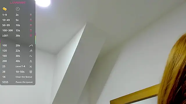 Snapshot of lucia_lorenz chatting on 12-18-25, 11:27 lucia lorenz online show from 12-18-25, 11:27