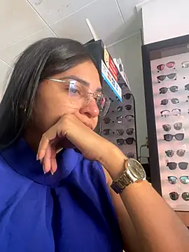 Snapshot of belaamor chatting on 10-18-25, 11:55 belaamor online show from 10-18-25, 11:55