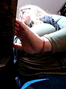 Snapshot of JennyInVegas chatting on 10-31-25, 01:34 JennyInVegas online show from 10-31-25, 01:34