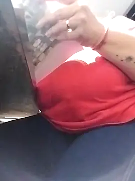 Snapshot of JennyInVegas chatting on 11-13-25, 03:33 JennyInVegas online show from 11-13-25, 03:33