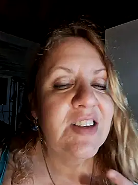 Snapshot of JennyInVegas chatting on 12-02-25, 02:39 JennyInVegas online show from 12-02-25, 02:39