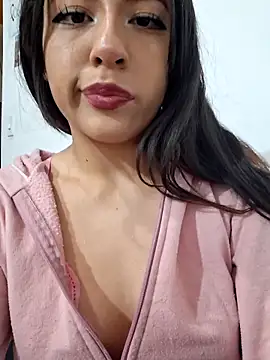 Snapshot of chloebrownn03 chatting on 10-30-25, 03:19 chloebrownn03 online show from 10-30-25, 03:19