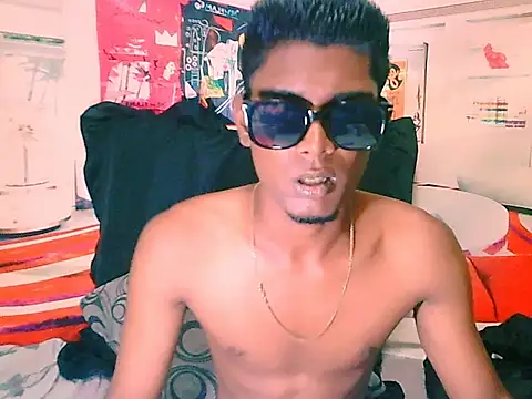 Snapshot of IndianThuggin chatting on 11-06-25, 05:14 IndianThuggin online show from 11-06-25, 05:14