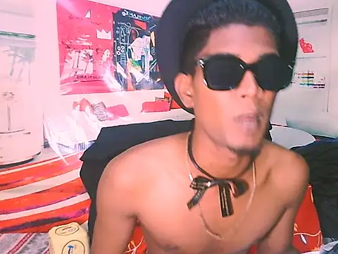 Snapshot of IndianThuggin chatting on 11-18-25, 06:01 IndianThuggin online show from 11-18-25, 06:01