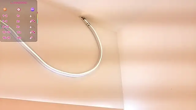 Snapshot of lulu_wonder chatting on 12-01-25, 08:36 lulu wonder online show from 12-01-25, 08:36