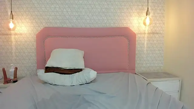 TAYLORMEYER1 online show from 03-27-26, 08:26