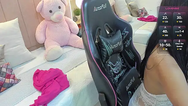 Snapshot of dulce_morbida chatting on 10-27-25, 03:10 dulce morbida online show from 10-27-25, 03:10