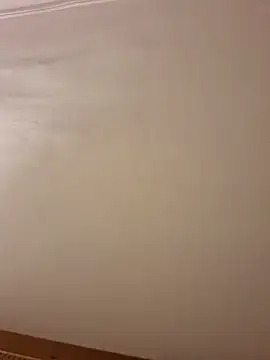 Snapshot of londonutr chatting on 10-24-25, 10:28 londonutr online show from 10-24-25, 10:28