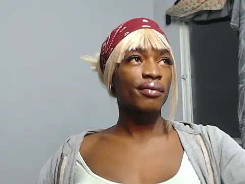 Snapshot of TheXEbonyxxx chatting on 11-25-25, 02:22 TheXEbonyxxx online show from 11-25-25, 02:22