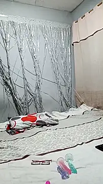 Orianabluee  online show from 11-06-25, 01:45