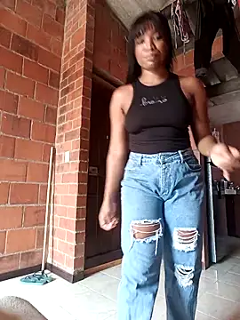 Snapshot of Kaori-Luz chatting on 12-03-25, 05:11 Kaori-Luz online show from 12-03-25, 05:11