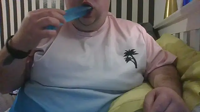 Tommybottoms online show from 10-18-25, 12:57