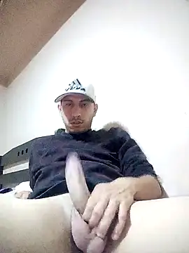 Snapshot of villamarinalvarez25 chatting on 10-19-25, 01:39 villamarinalvarez25 online show from 10-19-25, 01:39