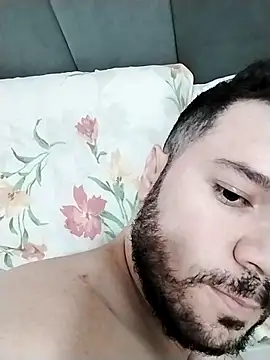 Snapshot of Branquinhowm chatting on 10-28-25, 02:48 Branquinhowm online show from 10-28-25, 02:48