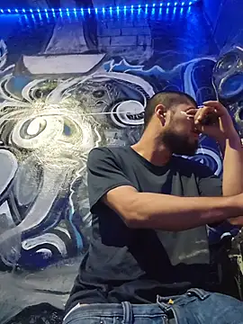 Snapshot of vergueo3 chatting on 02-24-26, 11:30 vergueo3 online show from 02-24-26, 11:30