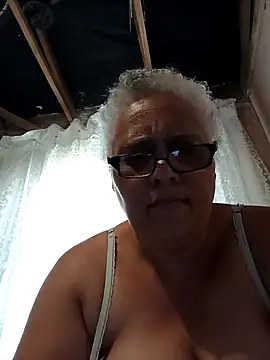 Snapshot of juicyboode chatting on 11-05-25, 11:43 juicyboode online show from 11-05-25, 11:43