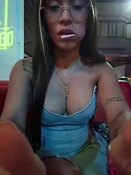 Snapshot of KIMBERLYPULIDO chatting on 10-18-25, 05:32 KIMBERLYPULIDO online show from 10-18-25, 05:32