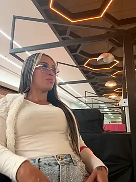 Snapshot of KIMBERLYPULIDO chatting on 10-30-25, 02:24 KIMBERLYPULIDO online show from 10-30-25, 02:24