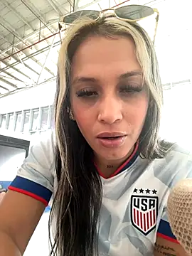 Snapshot of KIMBERLYPULIDO chatting on 11-04-25, 08:52 KIMBERLYPULIDO online show from 11-04-25, 08:52