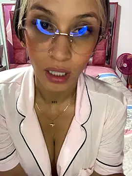 Snapshot of KIMBERLYPULIDO chatting on 12-04-25, 04:22 KIMBERLYPULIDO online show from 12-04-25, 04:22