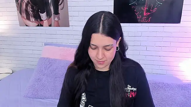 Snapshot of Zoe_Murphy chatting on 11-29-25, 06:27 Zoe Murphy online show from 11-29-25, 06:27