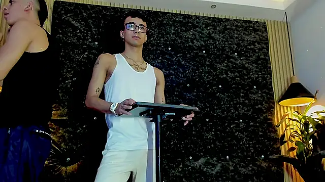 the fenix boy online show from 10-29-25, 09:27