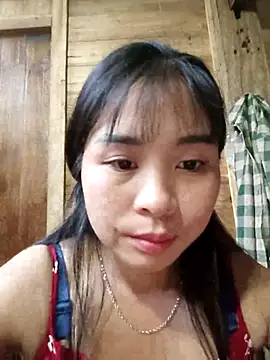 Snapshot of Squirrel-Pear chatting on 10-30-25, 11:38 Squirrel-Pear online show from 10-30-25, 11:38