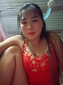 Snapshot of Squirrel-Pear chatting on 11-17-25, 02:45 Squirrel-Pear online show from 11-17-25, 02:45