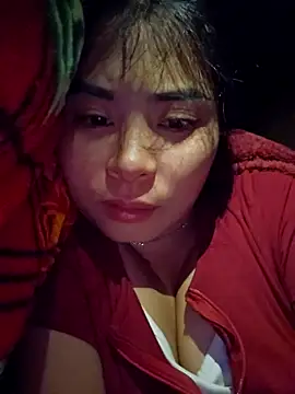 Snapshot of Squirrel-Pear chatting on 11-29-25, 06:00 Squirrel-Pear online show from 11-29-25, 06:00