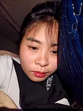 Squirrel-Pear online show from 12-19-25, 09:11